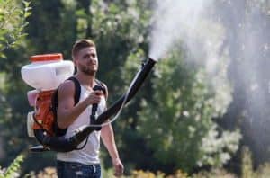 Pulverizare cu pesticide